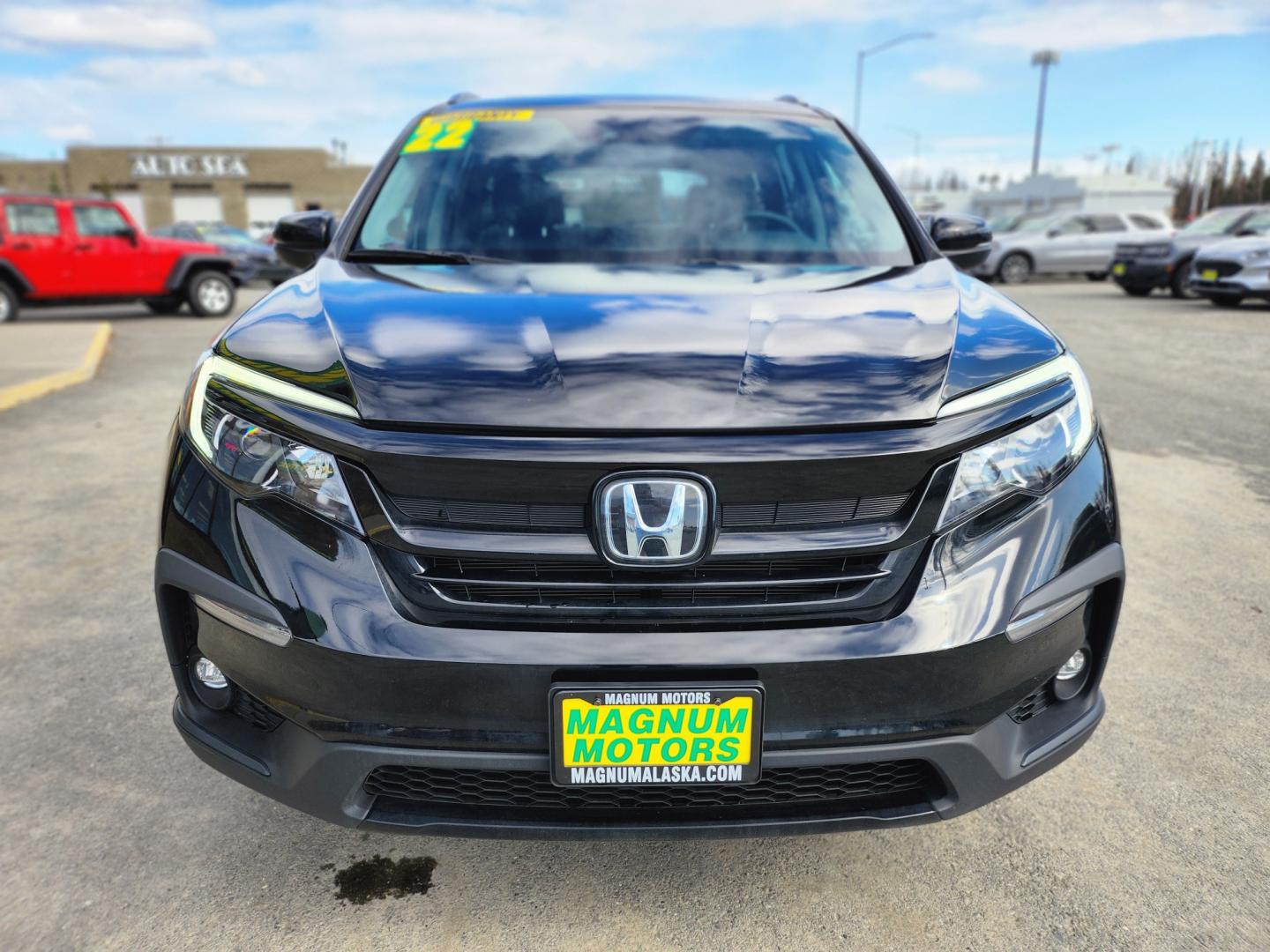 2022 Black /BLACK Honda Pilot SPECIAL EDITION (5FNYF6H29NB) with an 3.5L V6 engine, 9 SPEED AUTOMATIC transmission, located at 1960 Industrial Drive, Wasilla, 99654, (907) 274-2277, 61.573475, -149.400146 - Photo#2